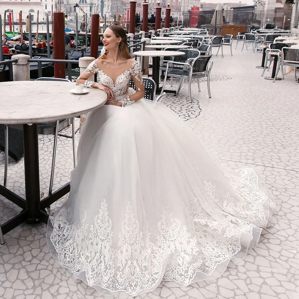 Pearls Appliques Layers Tulle A-line Wedding Dresses Long Sleeve Plus Size Vestido Branco O-neck Buttons Up Princess Bride Gowns